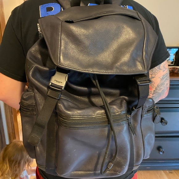 Mens coach track backpack - Picture 10 of 13